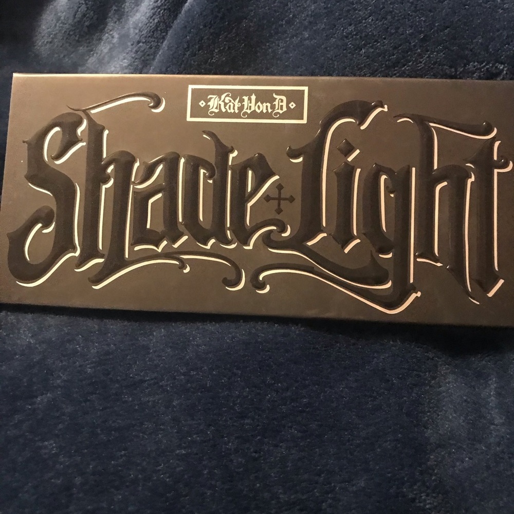 Kat Von D Shade & Light Contour Palette-like new